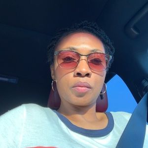 Meet your Posher, Vicky